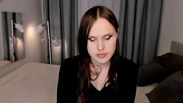 EffieMinki online show from 14, 4, 2026