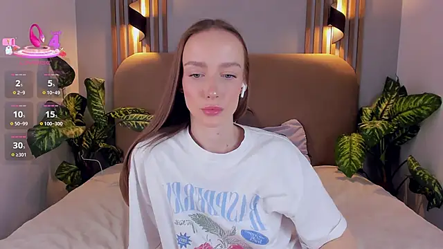 Kira Quinn online show from 21, 10, 2025