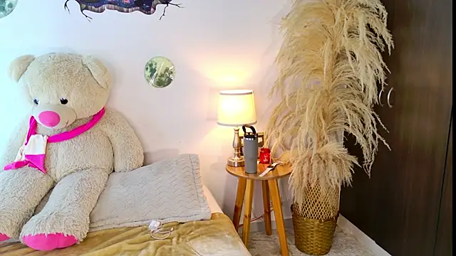 SarahCinnamon- online show from 11, 7, 2026