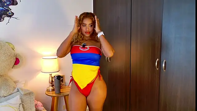 SarahCinnamon- online show from 7, 7, 2026