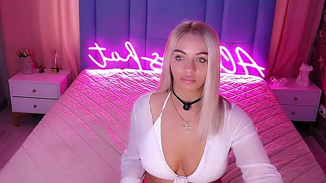 AllwaysHotJ online show from 6, 4, 2026