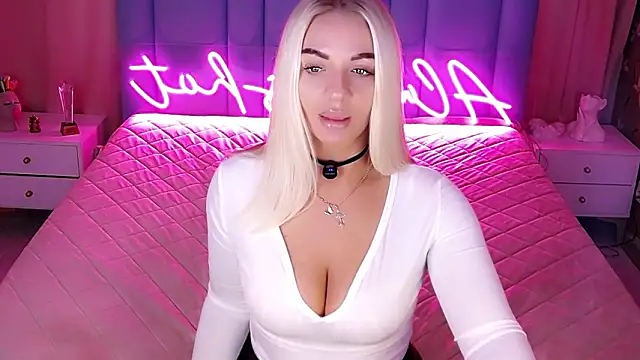 AllwaysHotJ online show from 19, 2, 2026