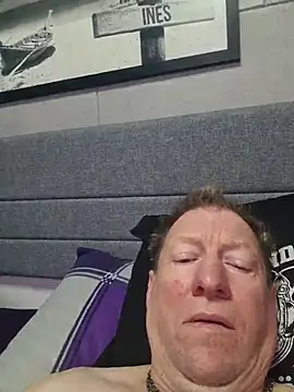 tomtom111111 online show from 2, 11, 2025