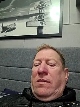 tomtom111111 online show from 30, 11, 2025