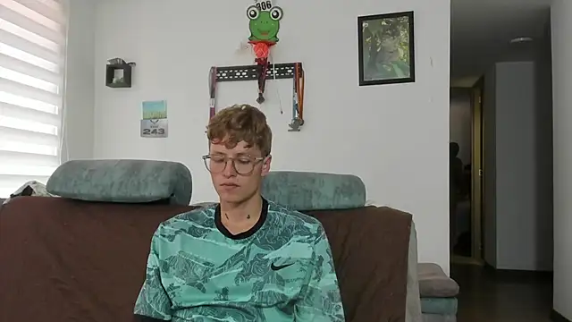 A sexy couple   online show from 19, 9, 2025