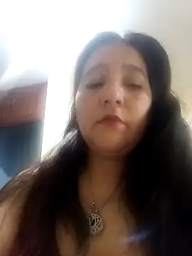 Snapshot of Gatubela212 chatting on 26, 12, 2024 Gatubela212 online show from 26, 12, 2024