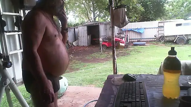 herbie010666 online show from 23, 12, 2025