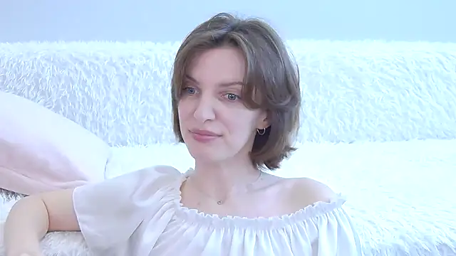 Snapshot of Beauty_Alex chatting on 18, 5, 2026 Beauty Alex online show from 18, 5, 2026