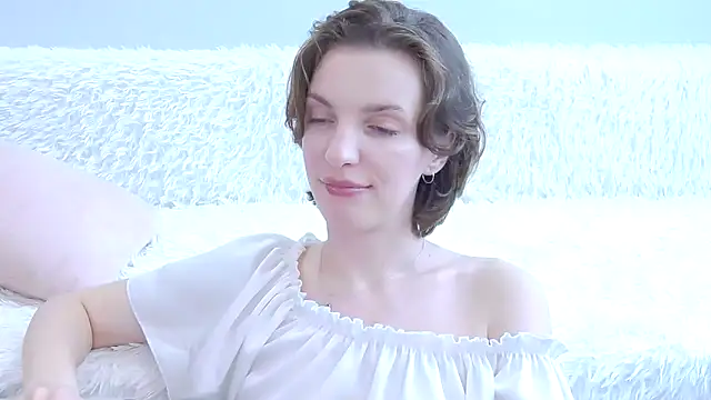 Snapshot of Beauty_Alex chatting on 8, 5, 2026 Beauty Alex online show from 8, 5, 2026
