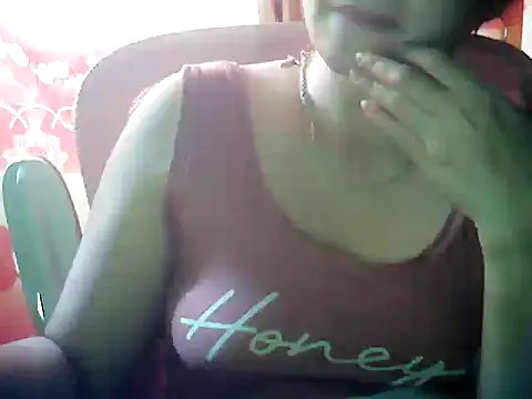 Snapshot of ashlylove25 chatting on 1, 6, 2026 ashlylove25 online show from 1, 6, 2026