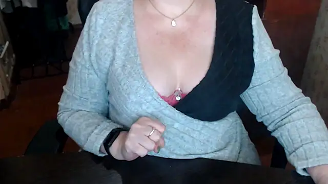 AlisaHot55 online show from 22, 4, 2026