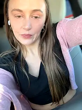 lunagirl13 online show from 11, 11, 2025