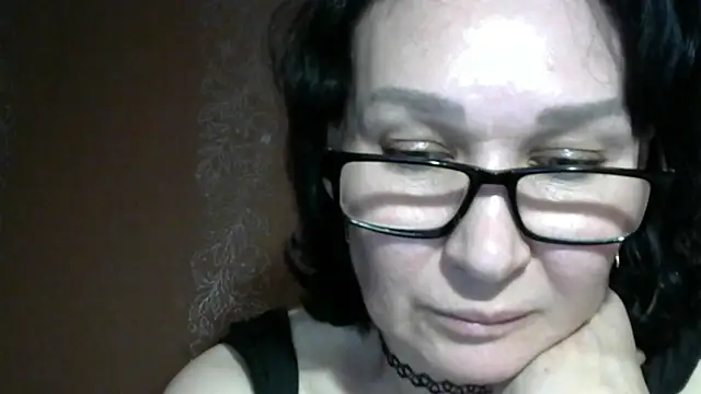 PrettyAndWild online show from 5, 7, 2026