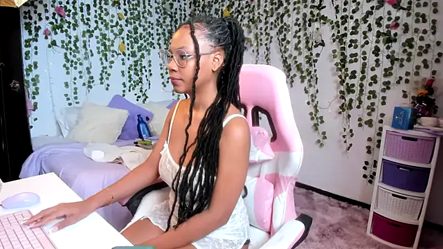 violeta milleer online show from 23, 11, 2025