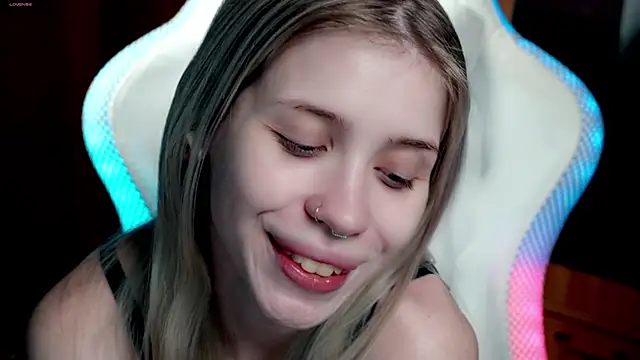 Snapshot of ho1yho1e chatting on 16, 11, 2025 ho1yho1e online show from 16, 11, 2025