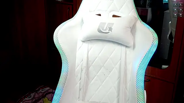 Snapshot of ho1yho1e chatting on 12, 10, 2025 ho1yho1e online show from 12, 10, 2025