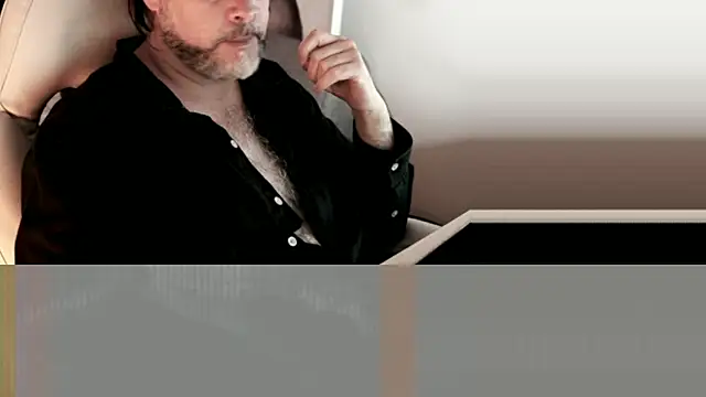 Snapshot of Sanders_White chatting on 31, 12, 2024 Sanders White online show from 31, 12, 2024
