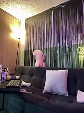 lilly sweett online show from 2, 3, 2026