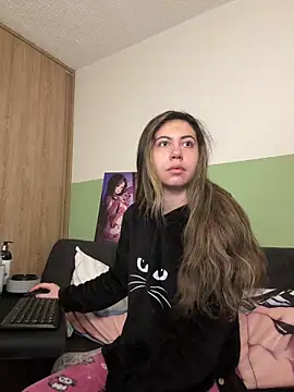 lilly sweett online show from 4, 2, 2026