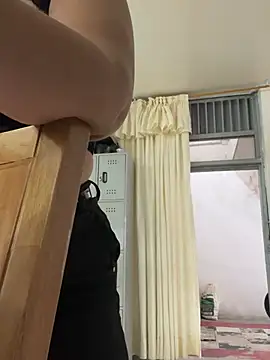 Lia sexx online show from 18, 4, 2026