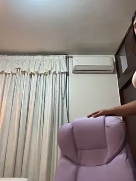 Lia sexx online show from 4, 5, 2026