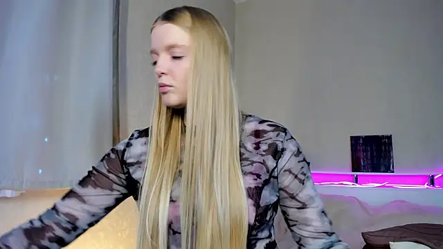 Snapshot of Ssweet_annie chatting on 22, 10, 2025 Ssweet annie online show from 22, 10, 2025