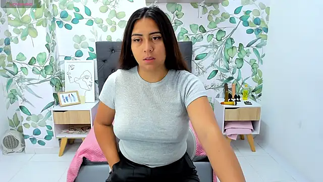 Alison Jhones7 online show from 1, 2, 2025