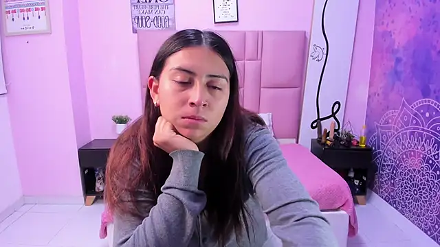 Alison Jhones7 online show from 22, 2, 2025