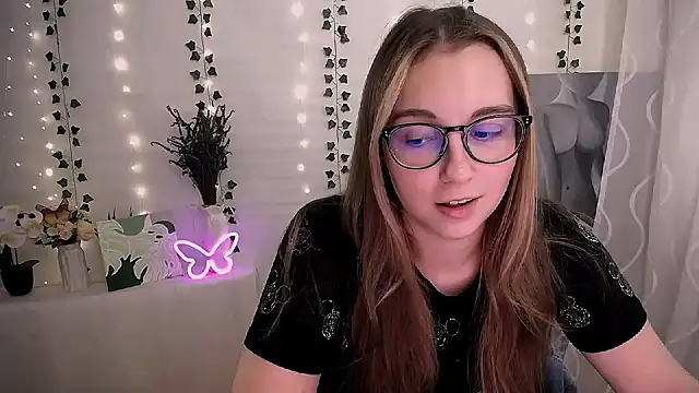 SweetPrincess  online show from 24, 9, 2025