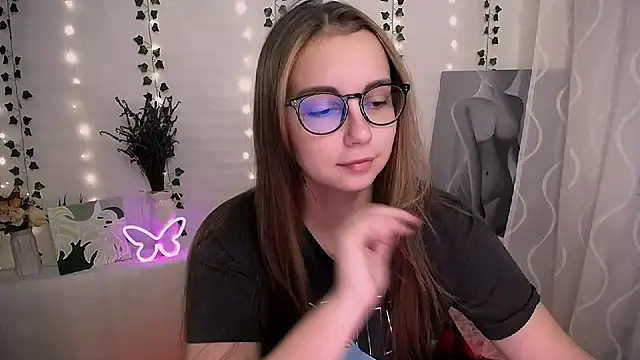 SweetPrincess  online show from 18, 9, 2025