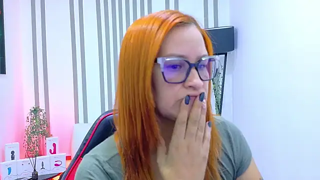 Britney taylor  online show from 13, 10, 2025