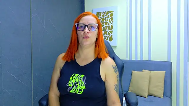 Snapshot of Britney_taylor_ chatting on 12, 5, 2026 Britney taylor online show from 12, 5, 2026