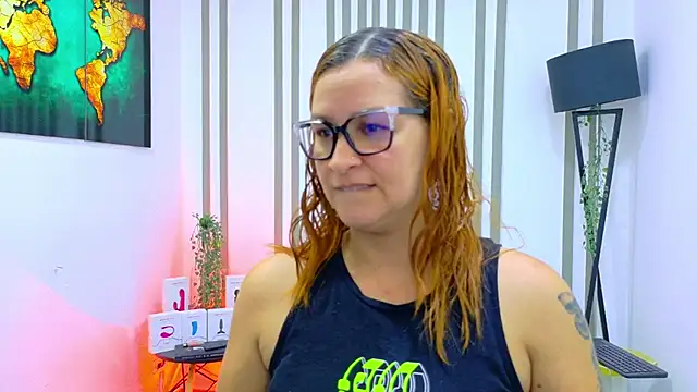 Britney taylor  online show from 24, 11, 2025