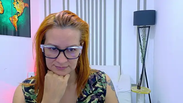 Britney taylor  online show from 22, 10, 2025