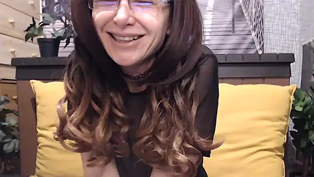 Snapshot of lilianleight chatting on 3, 11, 2025 lilianleight online show from 3, 11, 2025