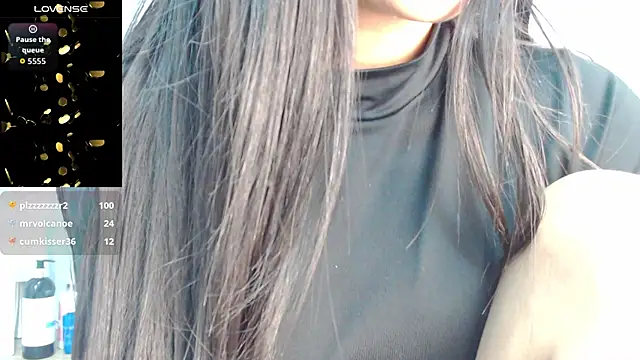Snapshot of amy_le01 chatting on 6, 7, 2026 amy le01 online show from 6, 7, 2026