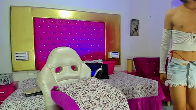 Emilyhottx online show from 11, 9, 2025