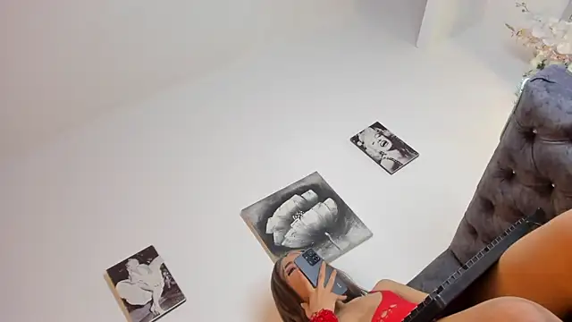 Emilyhottx online show from 7, 10, 2025