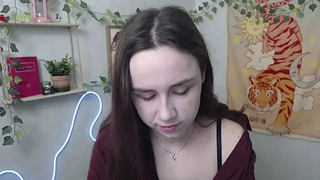 VeryVeryVeryShy  online show from 21, 4, 2026