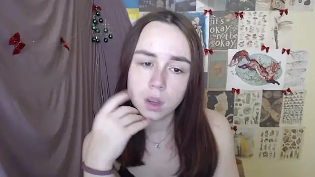 VeryVeryVeryShy  online show from 18, 12, 2025