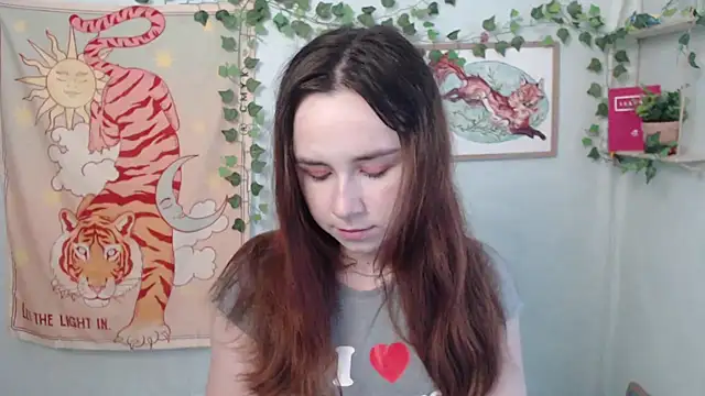 VeryVeryVeryShy  online show from 21, 7, 2026