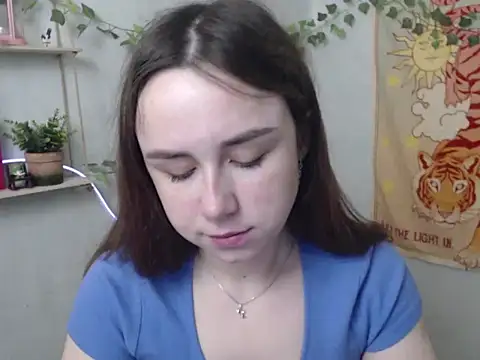 VeryVeryVeryShy  online show from 28, 4, 2026