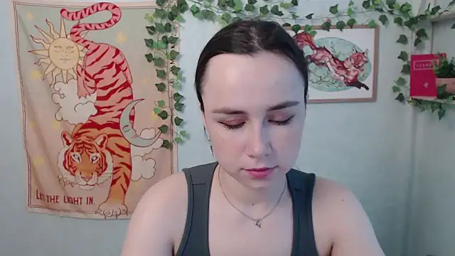 VeryVeryVeryShy  online show from 26, 5, 2026