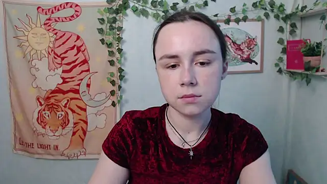 VeryVeryVeryShy  online show from 25, 6, 2026