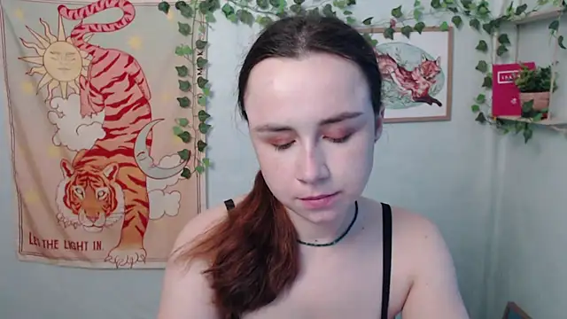 VeryVeryVeryShy  online show from 15, 7, 2026