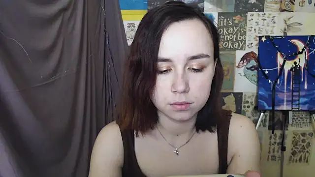 VeryVeryVeryShy  online show from 26, 2, 2025