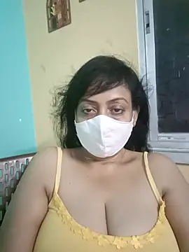Snapshot of love_suman chatting on 12, 6, 2026 love suman online show from 12, 6, 2026