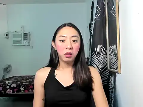 Snapshot of ErikaJayne4u chatting on 14, 1, 2026 ErikaJayne4u online show from 14, 1, 2026