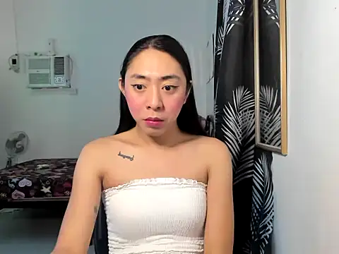 Snapshot of ErikaJayne4u chatting on 16, 1, 2026 ErikaJayne4u online show from 16, 1, 2026