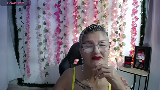 bety-cum2 online show from 12, 2, 2025